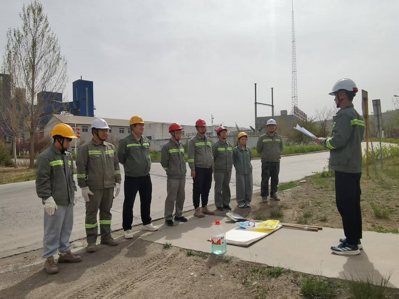 黃陵公司開(kāi)展廢油泄漏應(yīng)急演練