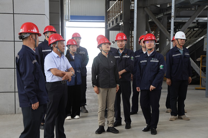 明方向賦新能 察實情促發展——杜永康到神木恒穩公司調研指導工作