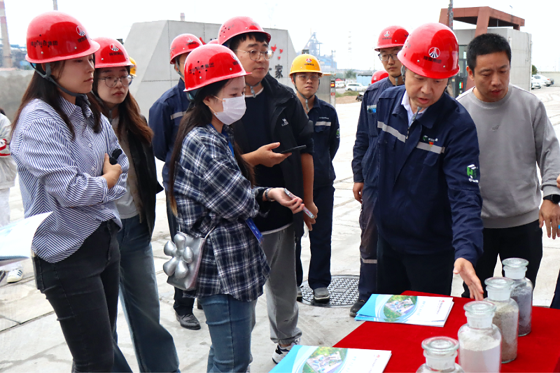 渭南“向‘新’而行”采訪團走進韓城昇隆公司