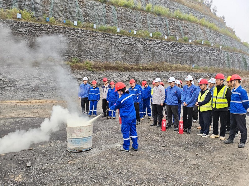 防患于未“燃”—— 消防宣傳月,陜渝建材公司這樣做